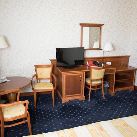 Hotel Sv. Ludmila Skalica Bagian luar foto
